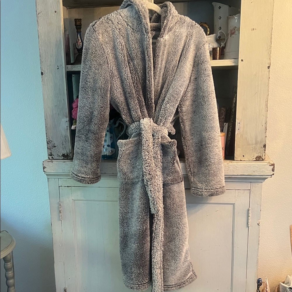 Topshop Gray Plush Robe w/Hood Size Small (4-6) !!!!